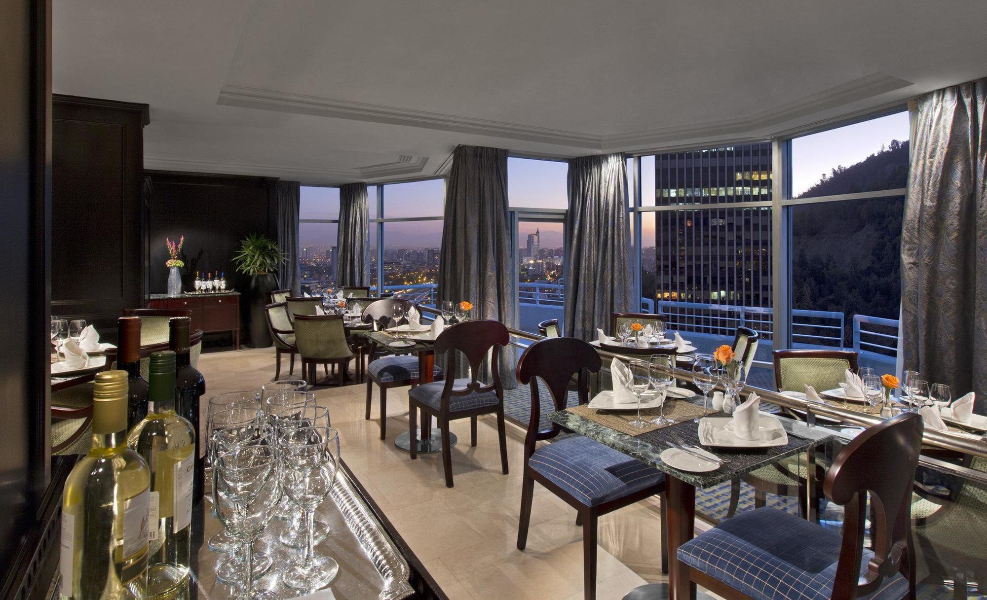 San Cristobal Tower - A Luxury Collection Hotel 圣地亚哥 外观 照片